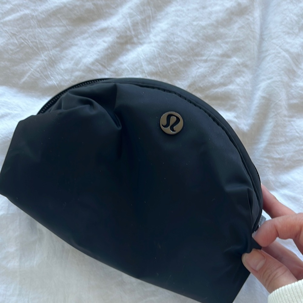Lululemon pouch